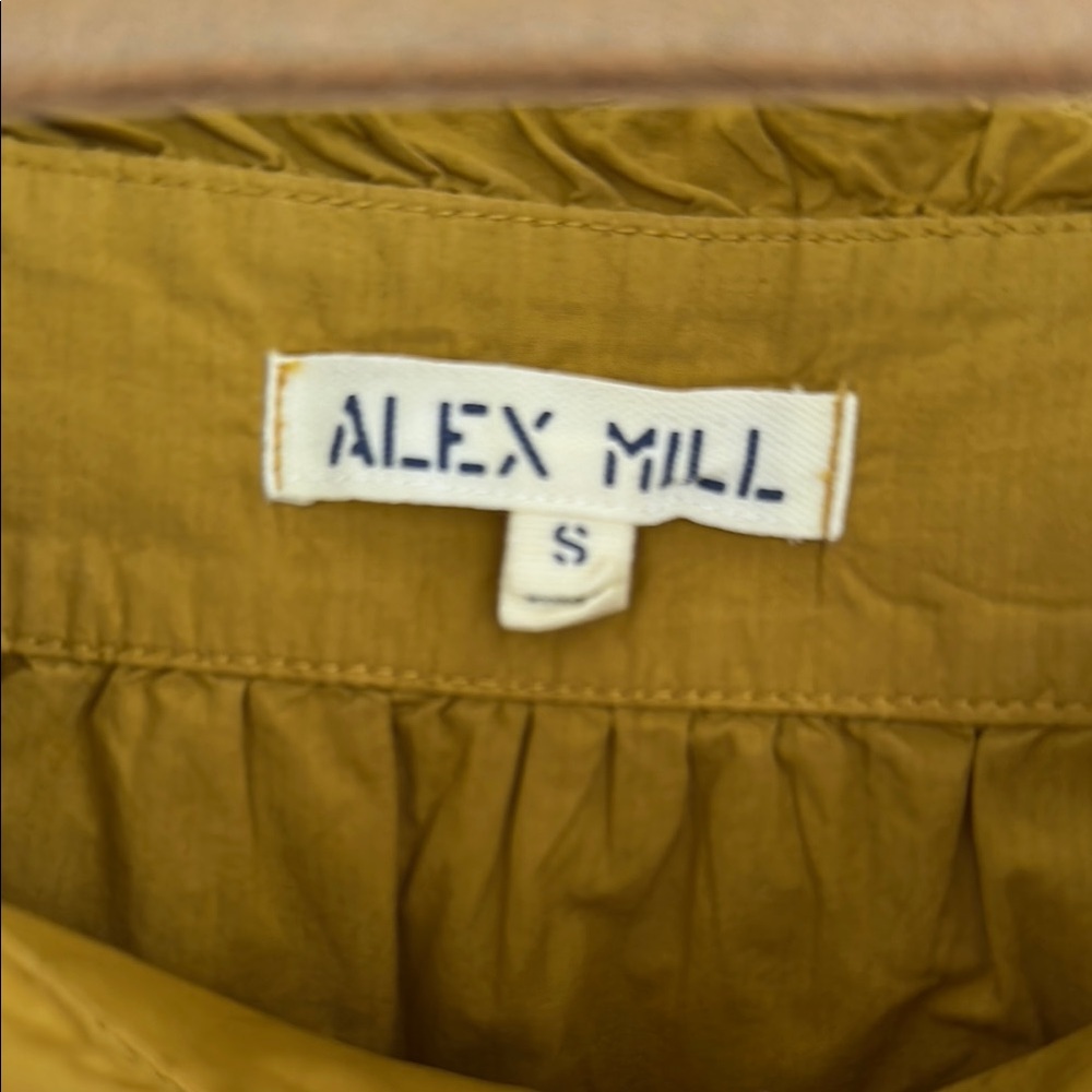 Women's Mustard Puff Sleeve Top - Picture 4 of 5